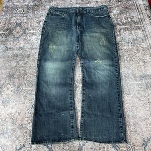 2000s Y2K Baggy Bootcut Urban Up Jeans Size 38x30 City Fit Model